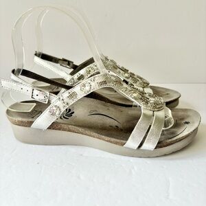 🎁5/$25 Abeo Silver Gemstone Studded Sandals